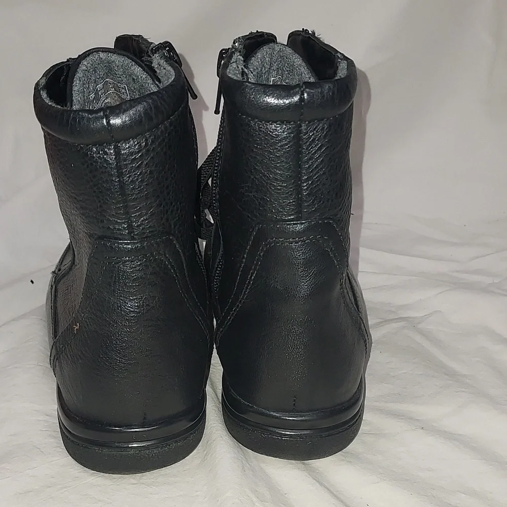 Clarks preowned great